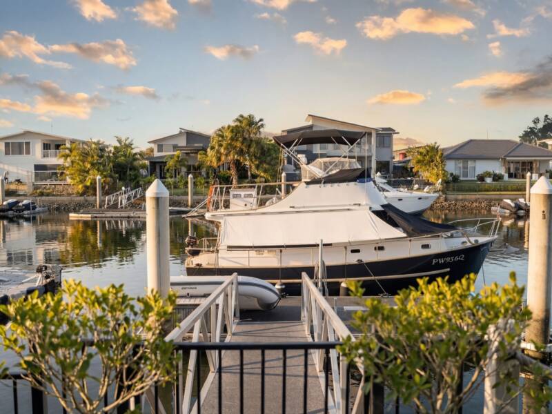 14 Paradise Parade, Jacobs Well, QLD 4208 AUS
