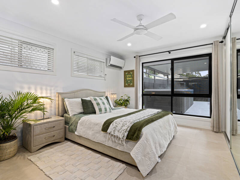 9 Lena Place, Windaroo, QLD 4207 AUS