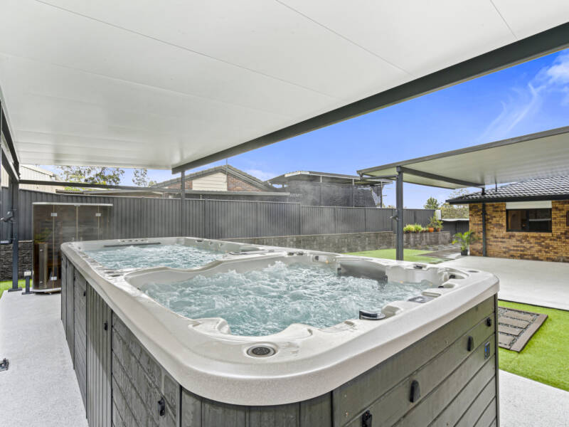 9 Lena Place, Windaroo, QLD 4207 AUS