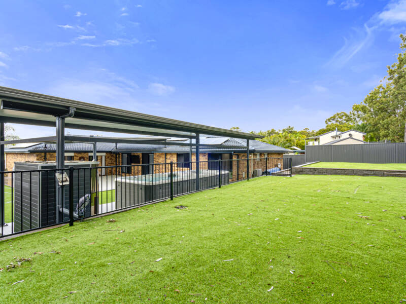 9 Lena Place, Windaroo, QLD 4207 AUS