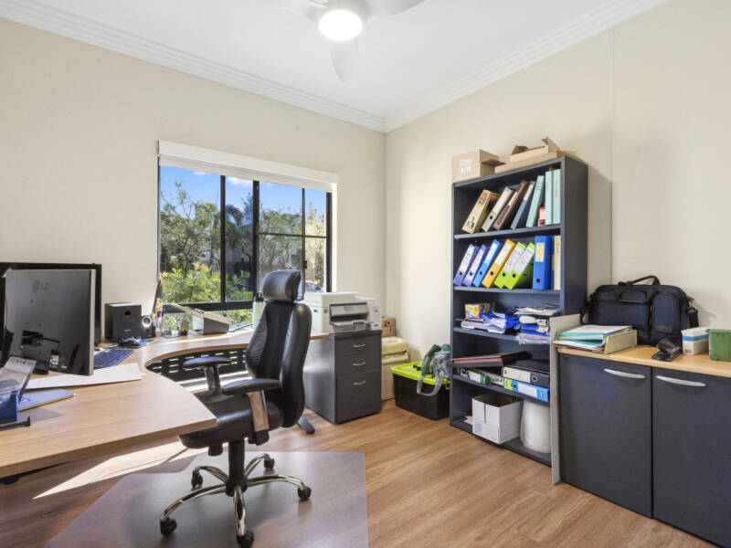 14 Riverside Tce, Windaroo, QLD 4207 AUS