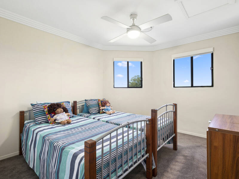 14 Riverside Tce, Windaroo, QLD 4207 AUS
