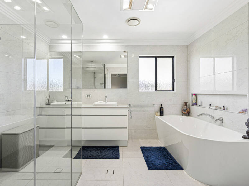 14 Riverside Tce, Windaroo, QLD 4207 AUS