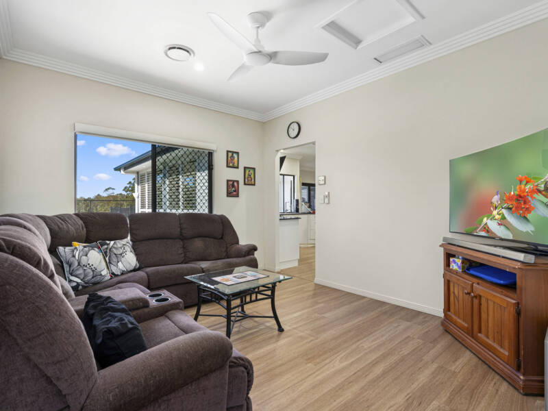 14 Riverside Tce, Windaroo, QLD 4207 AUS