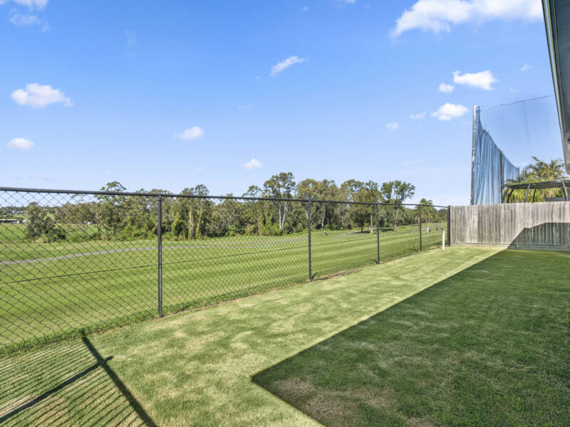 14 Riverside Tce, Windaroo, QLD 4207 AUS