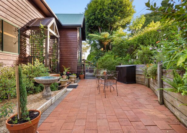 129 Contour Road, Tamborine Mountain, QLD 4272