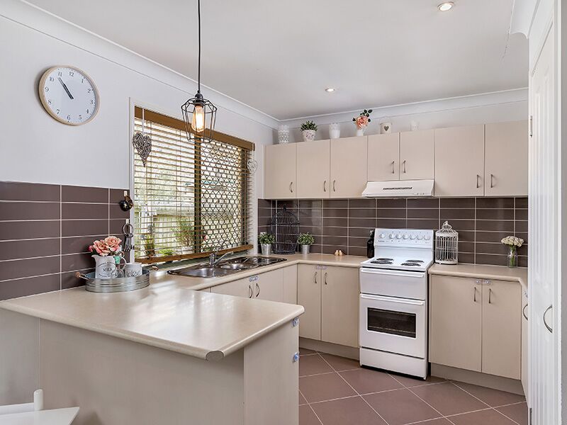 32 Mewing Court, Windaroo, QLD 4207 AUS