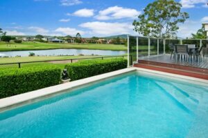 35 Long Island Drive, Windaroo, QLD 4207