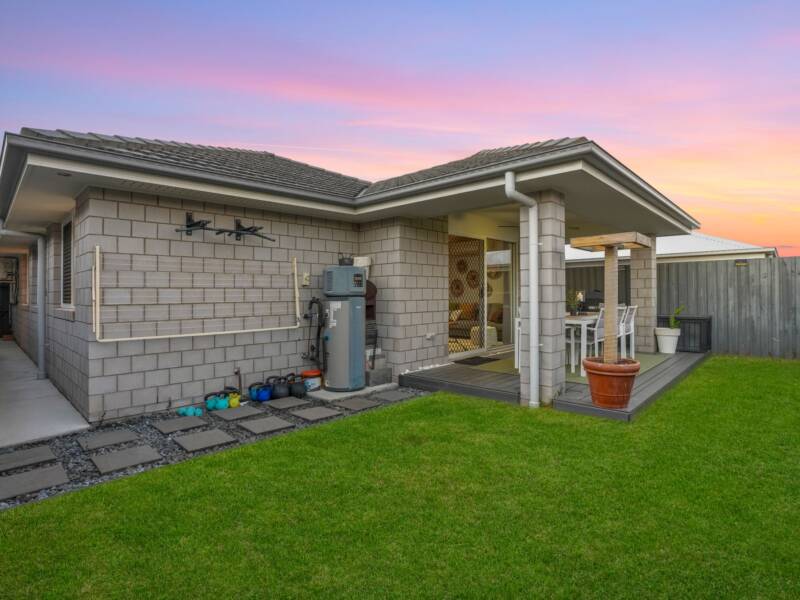 6 Corvus Court, Bahrs Scrub, QLD 4207 AUS
