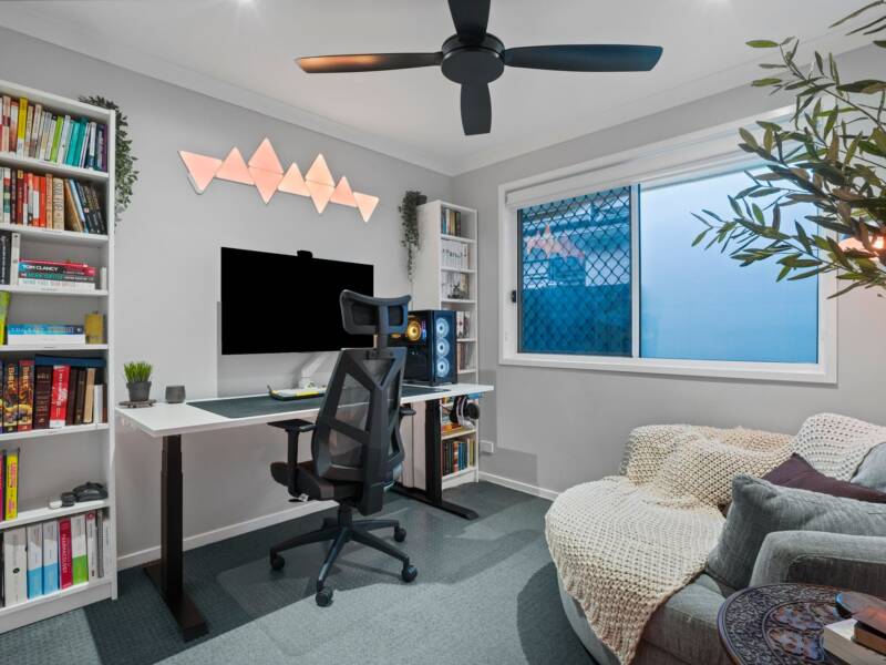 6 Corvus Court, Bahrs Scrub, QLD 4207 AUS