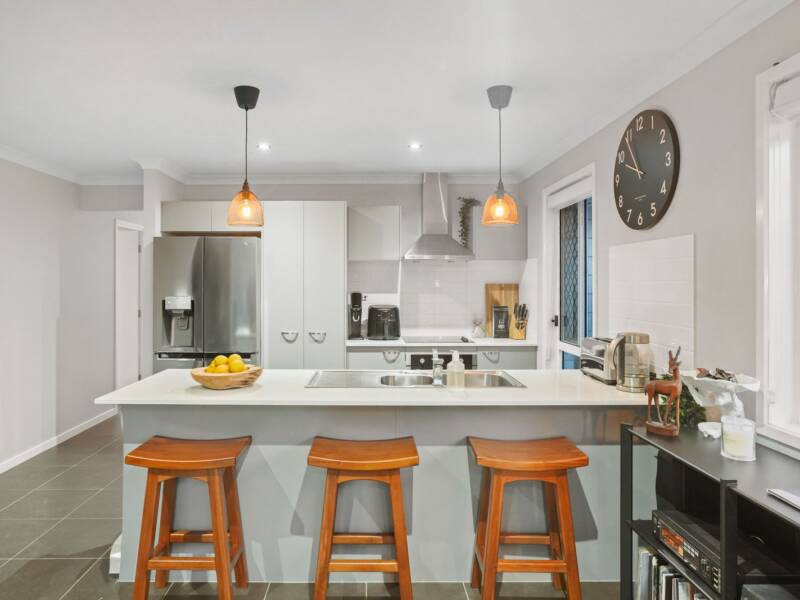 6 Corvus Court, Bahrs Scrub, QLD 4207 AUS