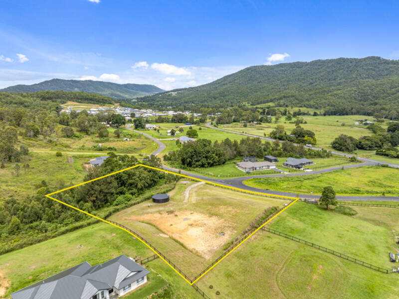 5 Jessie Daniels Drive, Canungra, QLD 4275 AUS