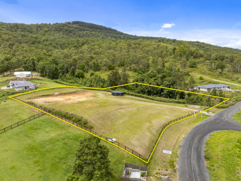 5 Jessie Daniels Drive, Canungra, QLD 4275 AUS