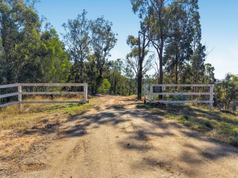 68 Collins Creek Road, Mundoolun, QLD 4285 AUS