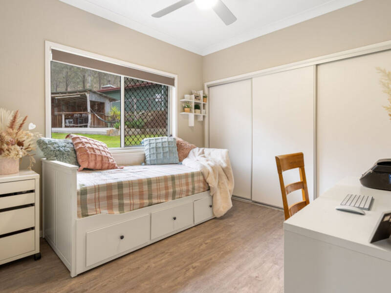 1-17 Smales Close, Kooralbyn, QLD 4285 AUS