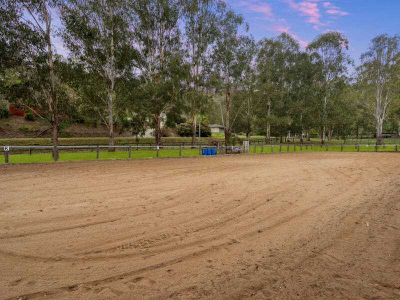 1-17 Smales Close, Kooralbyn, QLD 4285 AUS