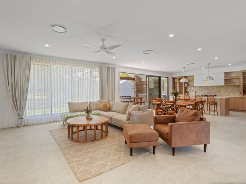 36 Bannockburn Road, Windaroo, QLD 4207 AUS