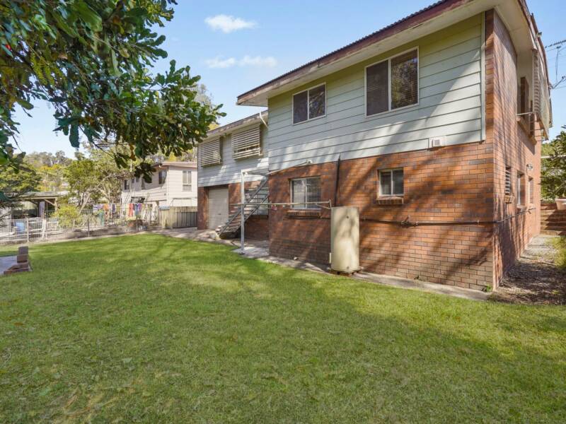 33 Crest Street, Beenleigh, QLD 4207 AUS
