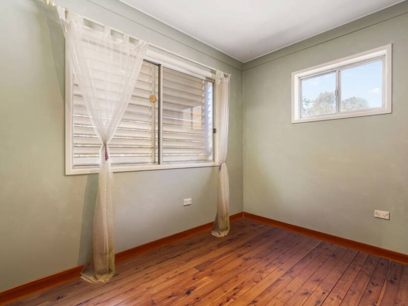 33 Crest Street, Beenleigh, QLD 4207 AUS