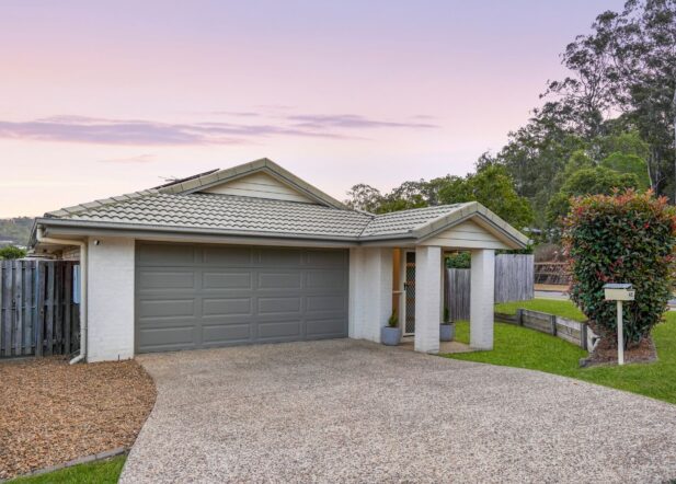 42 Sunridge Circuit, Bahrs Scrub, QLD 4207